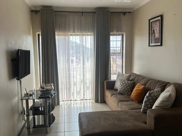 2 Bedroom Garden Flat