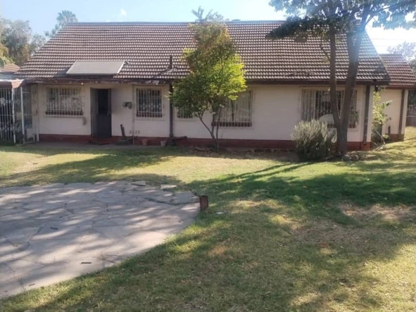 5 Bedroom House